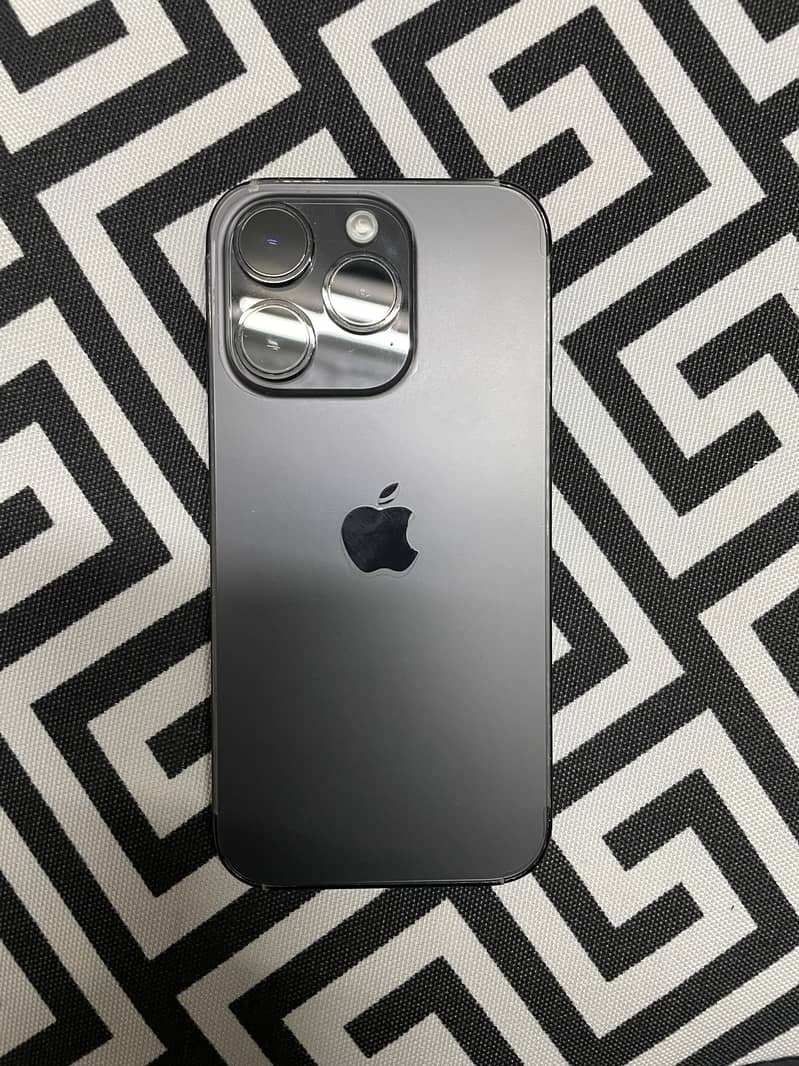 Apple iPhone 14 Pro 2