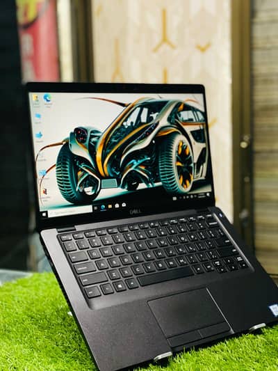 Dell 5300 i5 8th gen Touch screen