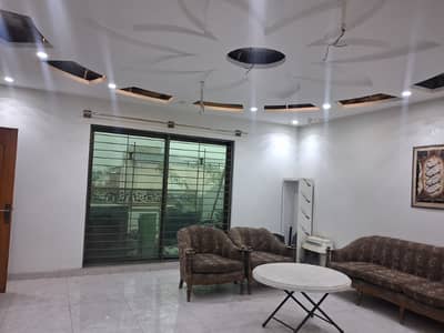 7.5 Marla House Available For Rent In Johar Town Q block 60ft Road