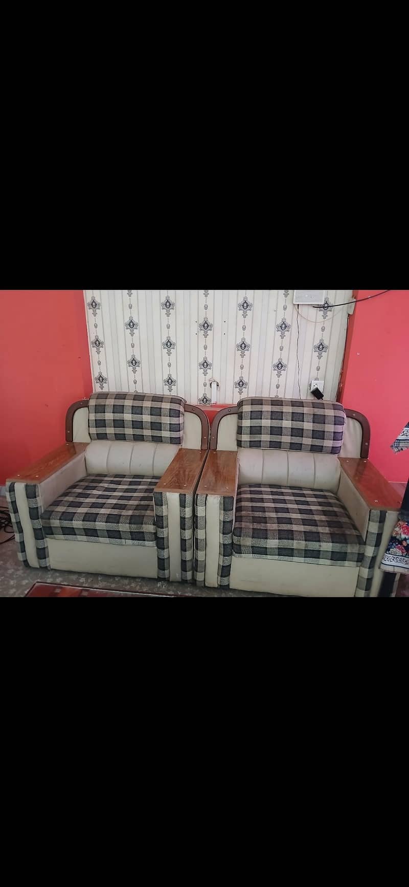 5 seater sofa set with table 1