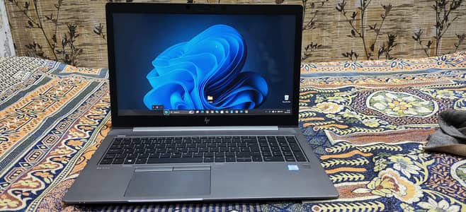 HP LAPTOP 15U G5 CORE I7 8TH GEN 256/16
