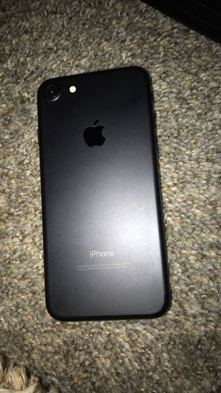 Apple iPhone 7 4