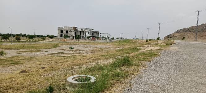 5 M Plot In Faisal Hills Block-C On Investor Price