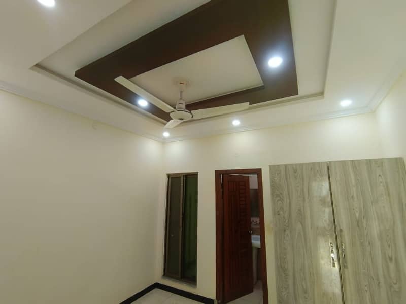 Corner Upper Portion Look 5