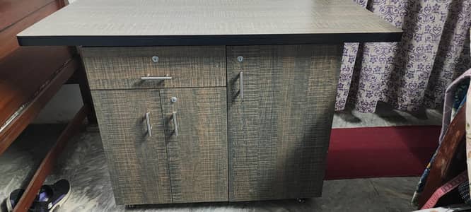 ak adat istree stand for sale