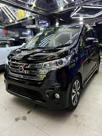 Nissandays highway star . first owner original paint. Model 13reg17.