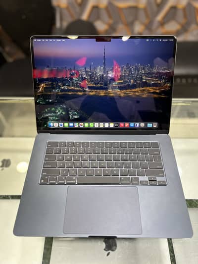 MacBook Air M3 15” 16/512 58 cycles