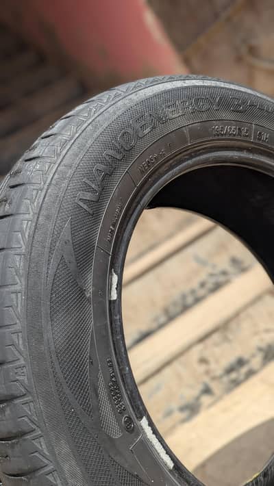 Tyre set of 4, Toyo NanoEnergy 3 plus 195/65R15