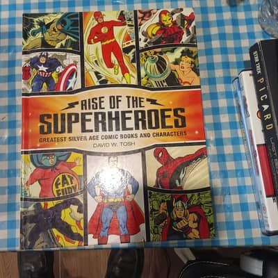 Graphic Novel  Themed DC Books