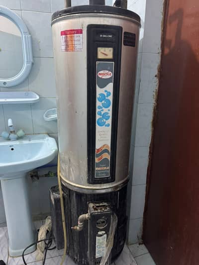 Geyser for sale 35 Gallons