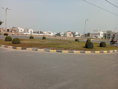 Premium Good Location 5 Marla Residential Plot Is Available For sale In Gujranwala