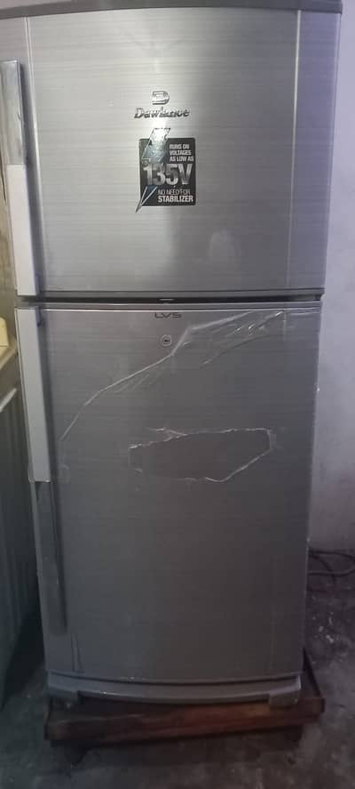 Dawlance Double Door Refrigerator – Stabilizer-Free 135V Compatible
