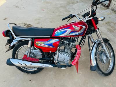 Honda 125 22 lush condition all Punjab nmbrr