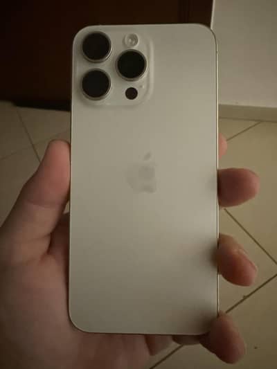 Iphone 15 pro max  JV