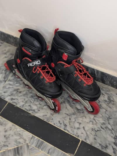 Best Skaktiing shoes, pure rubber tires.