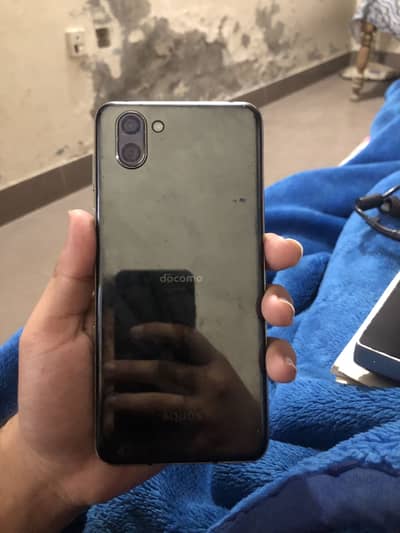 Aquos r3 touch panel for sale 100% original no scratch no damage