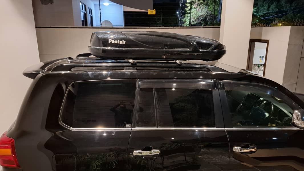 Pentair Large Roofbox 1