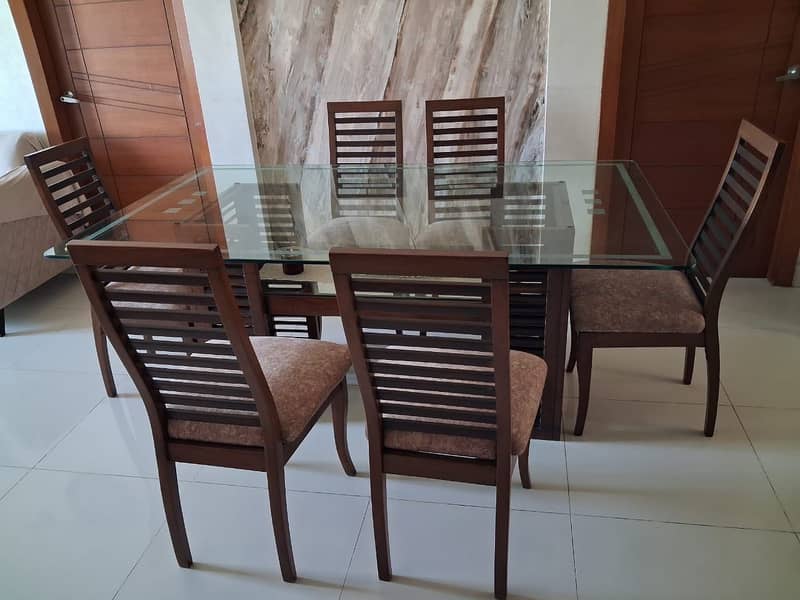 Dining Table with 06x Chairs 2