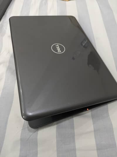 Dell latitude Core I3 6th Gen| 8 Gb ram| 256 Gb ssd