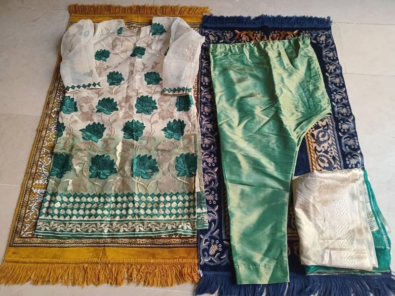 2 dresses available 1