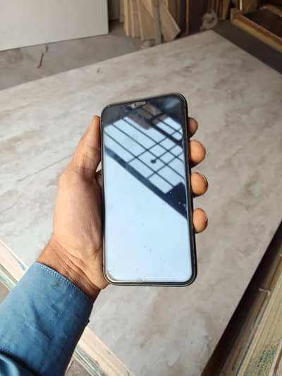 iPhone 11 water pack