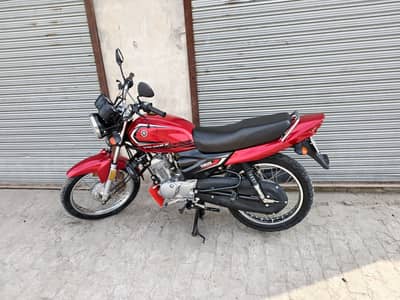 Yamaha YB 125Z 2025