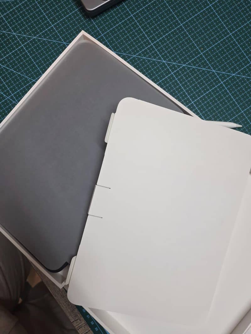 Apple iPad pro M4 complete box 1