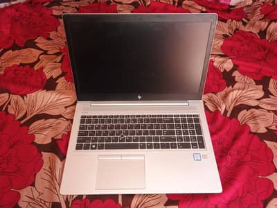 HP core i7 8thgeneration || 10/10 2 week used only *high performance*