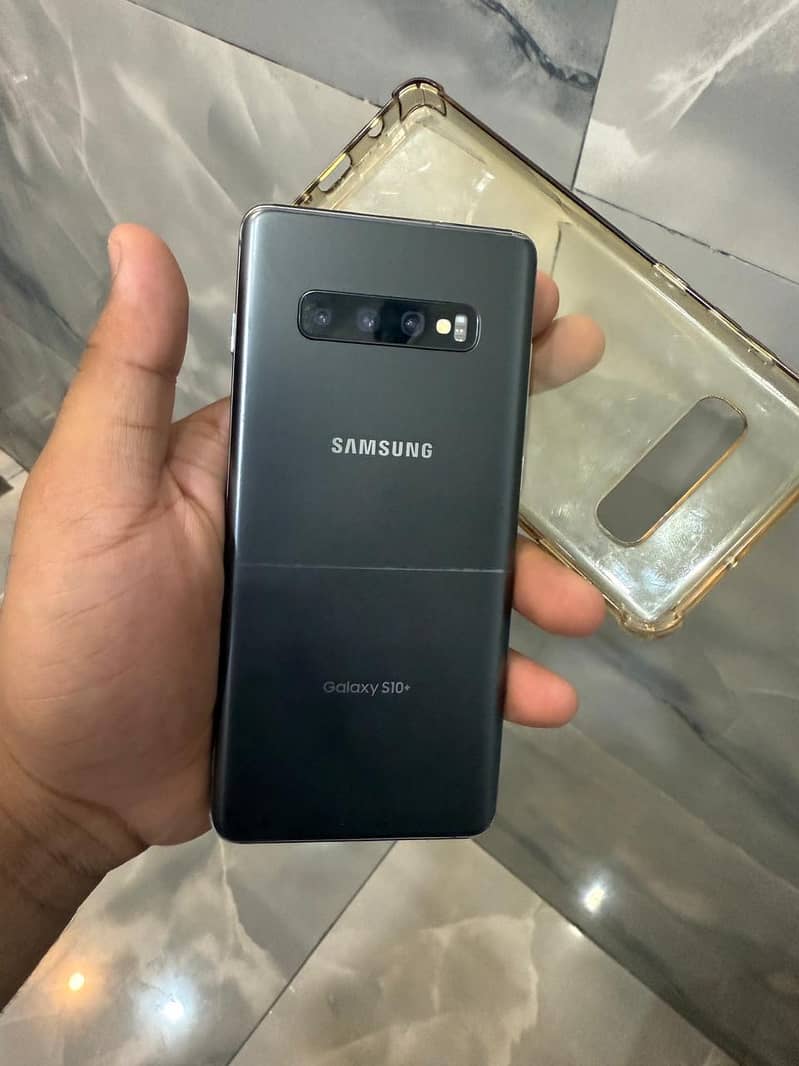 samsung s10 plus 4