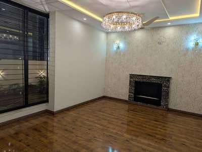 KANAL FULL HOUSE NEAR TO MARKET