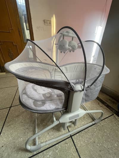 Mastela 4 in1 Deluxe Multi-Functional Bassinet