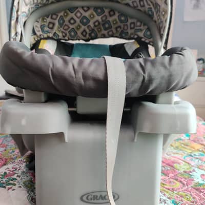 Just like new carrycot plus car seat