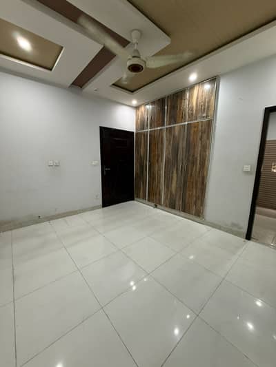 5 Marla Neat And Clean House Gas Available For Rent