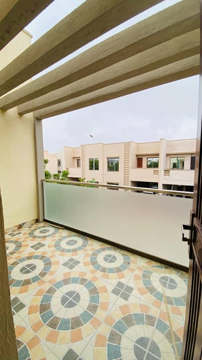 125 saq yards Villa for sale best location In Ali block