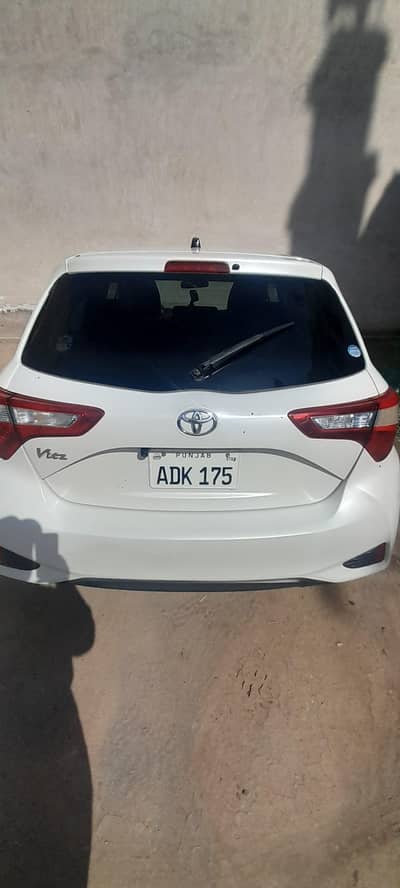 toyota vitz 2019 (2021)- import- pearl white-automatic