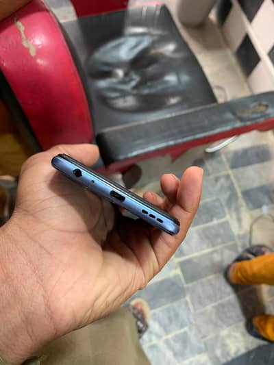 vivo y20s all ok with box and original charge