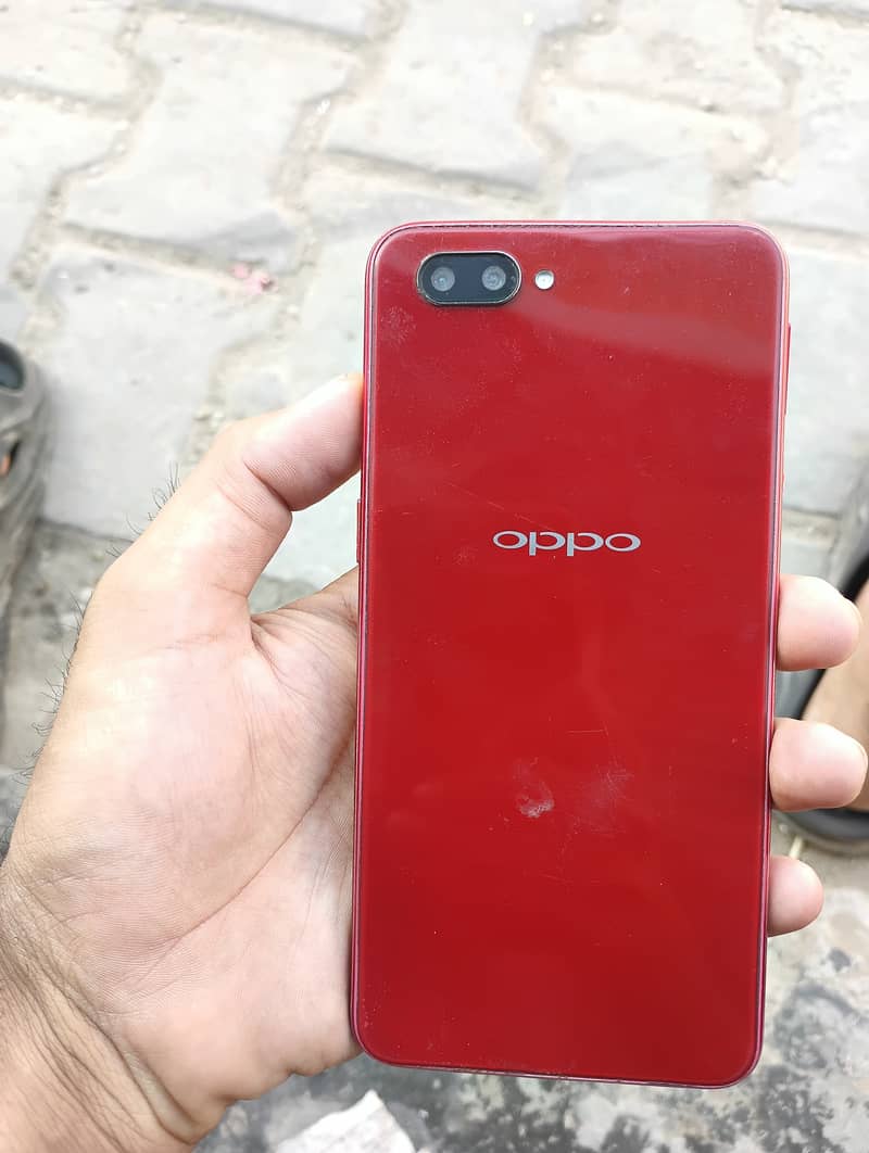 OPPO A3s 4