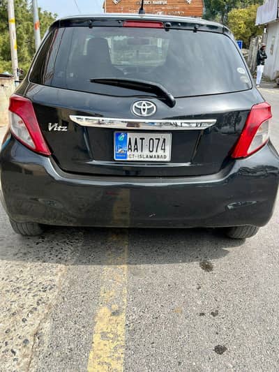 Toyota vitz 2012