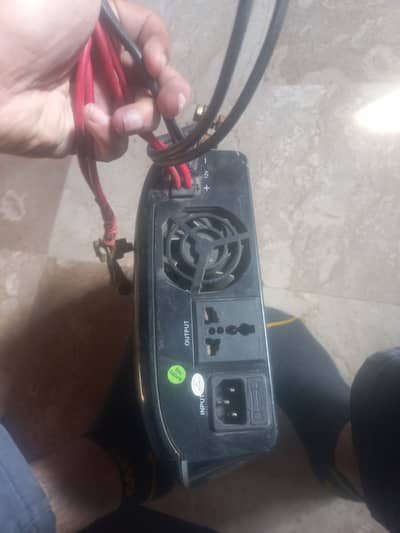 Homage UPS good condition