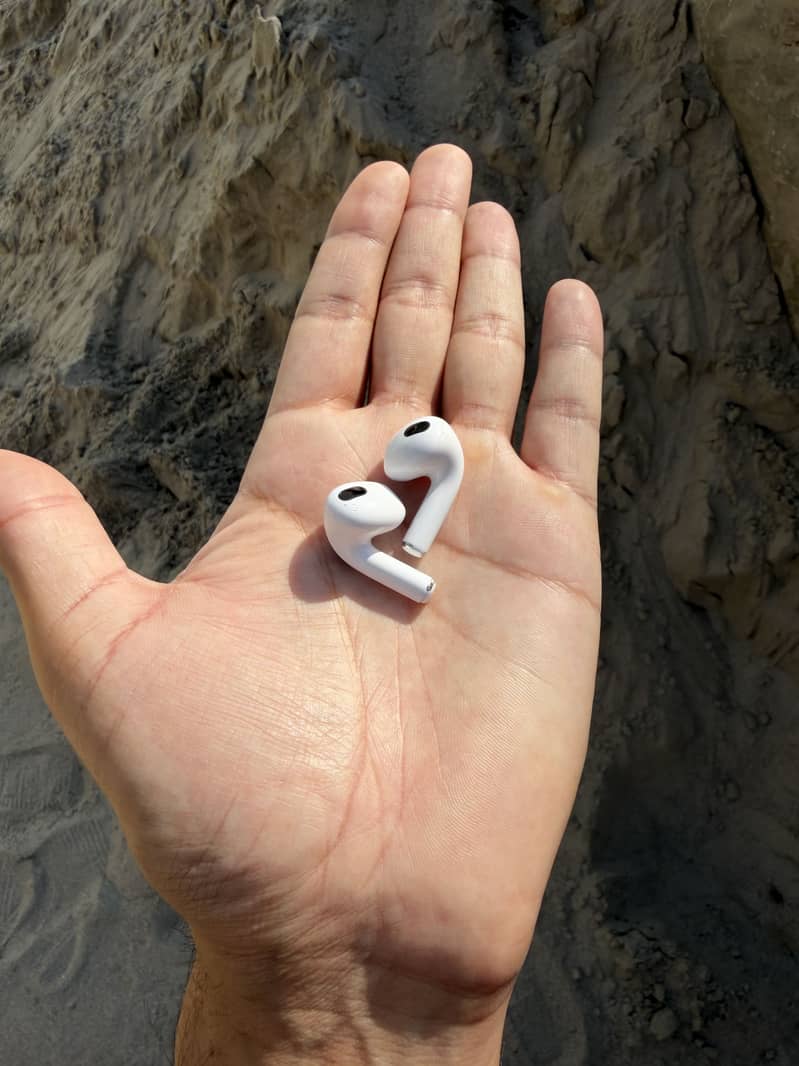 Apple AirPods 3rd Generation 0