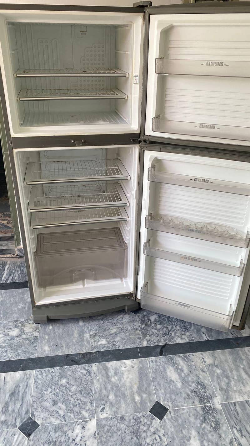 Dawlance fridge 1