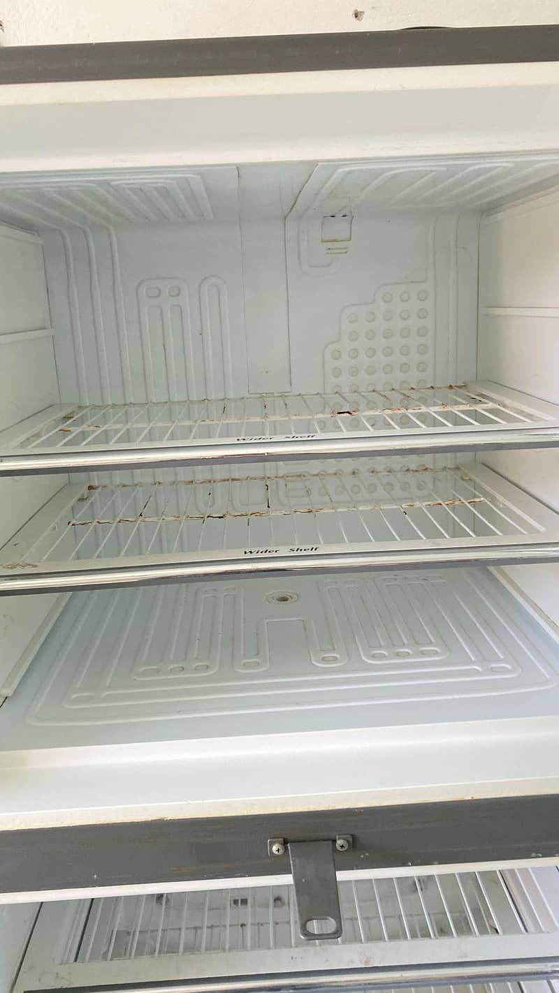 Dawlance fridge 2