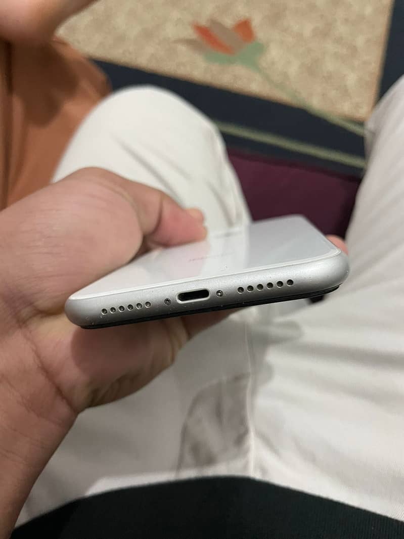 Iphone XR 4