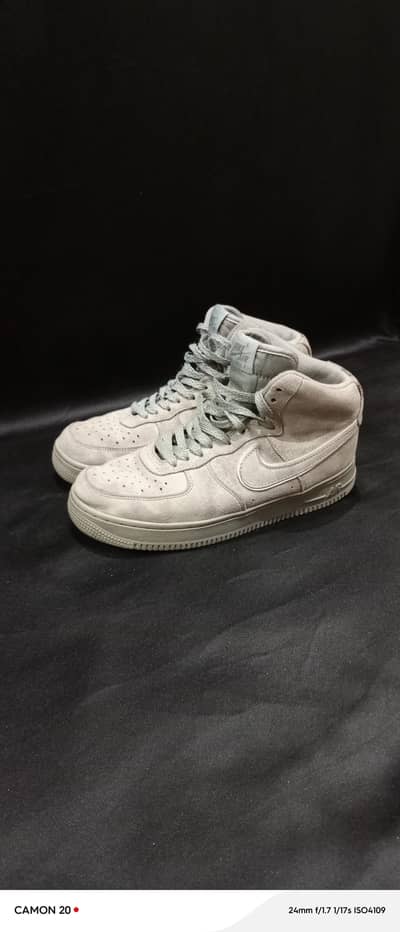 Nike Air Force 1 High  High '07 LV8 Suede, US 7 ~ EUR 40