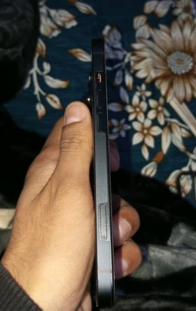 Iphone 13 non pta Jv 128 GB Battery Health 89% Condition 10/10