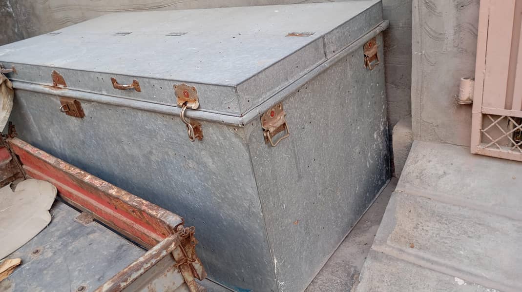 جستی 22 گیج وزنی  فل سایز پیٹی  بمع سٹینڈ 6