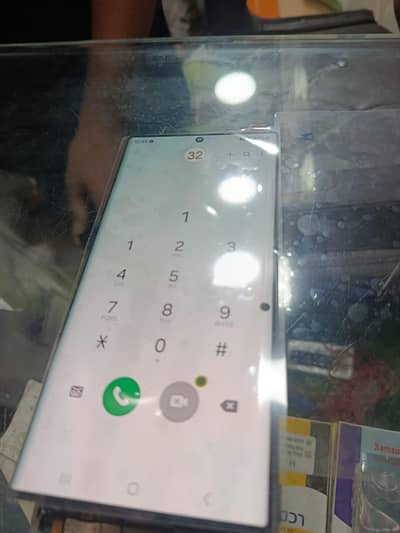 samsung s22 ultra panel doted