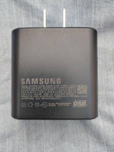 Samsung 45w super fast type c to type c charger 10/10