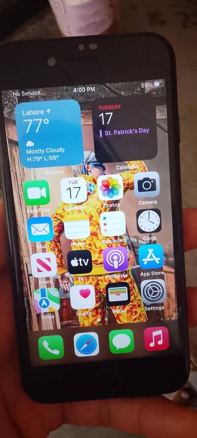 all okay non PTU iPhone 7. . 128 GB battery level 87