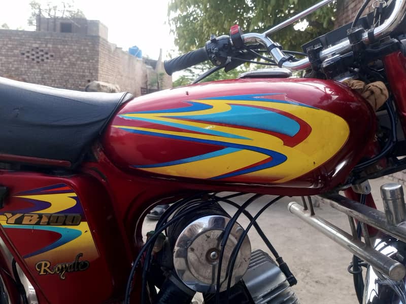 YAMAHA 100 7